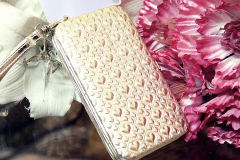 Quilted Hearts Smartphone Wristlet for iPhone 5 and 5s